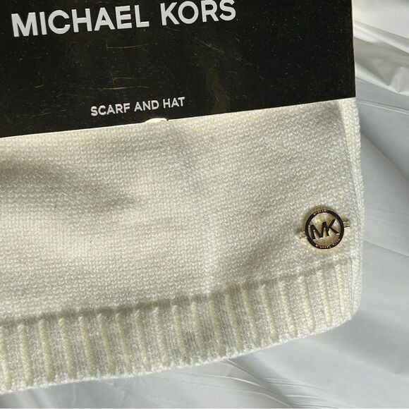 Michael Kors - Cream - Scarf and Hat